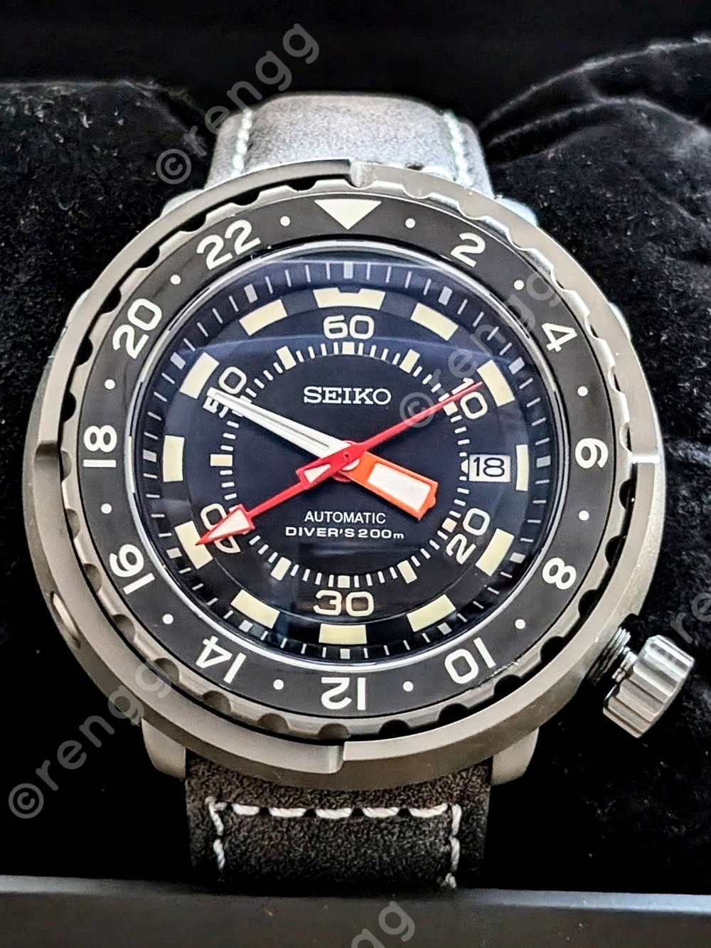 Titanium GMT Tuna Canned 47mm Seiko Automatic Diver's 200m Mod  Watch - Black